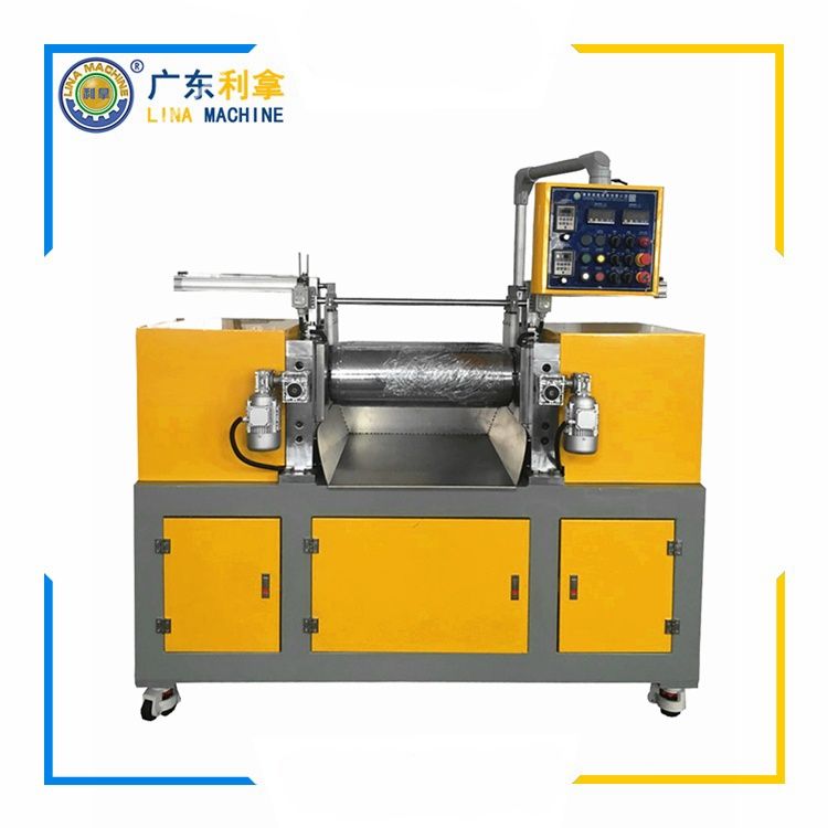 《深度解析三輥開煉機(jī)：工業(yè)生產(chǎn)中的關(guān)鍵設(shè)備-2